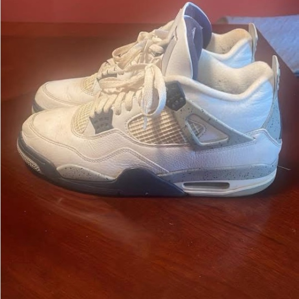 Jordan Athletic Shoes - White and Gray